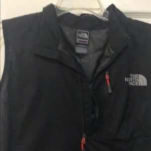 1/4 zip sleeveless North Face pullover